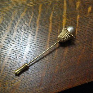 🛍 Vintage 1980's Romantic Fashion Egg Basket Stick Pin